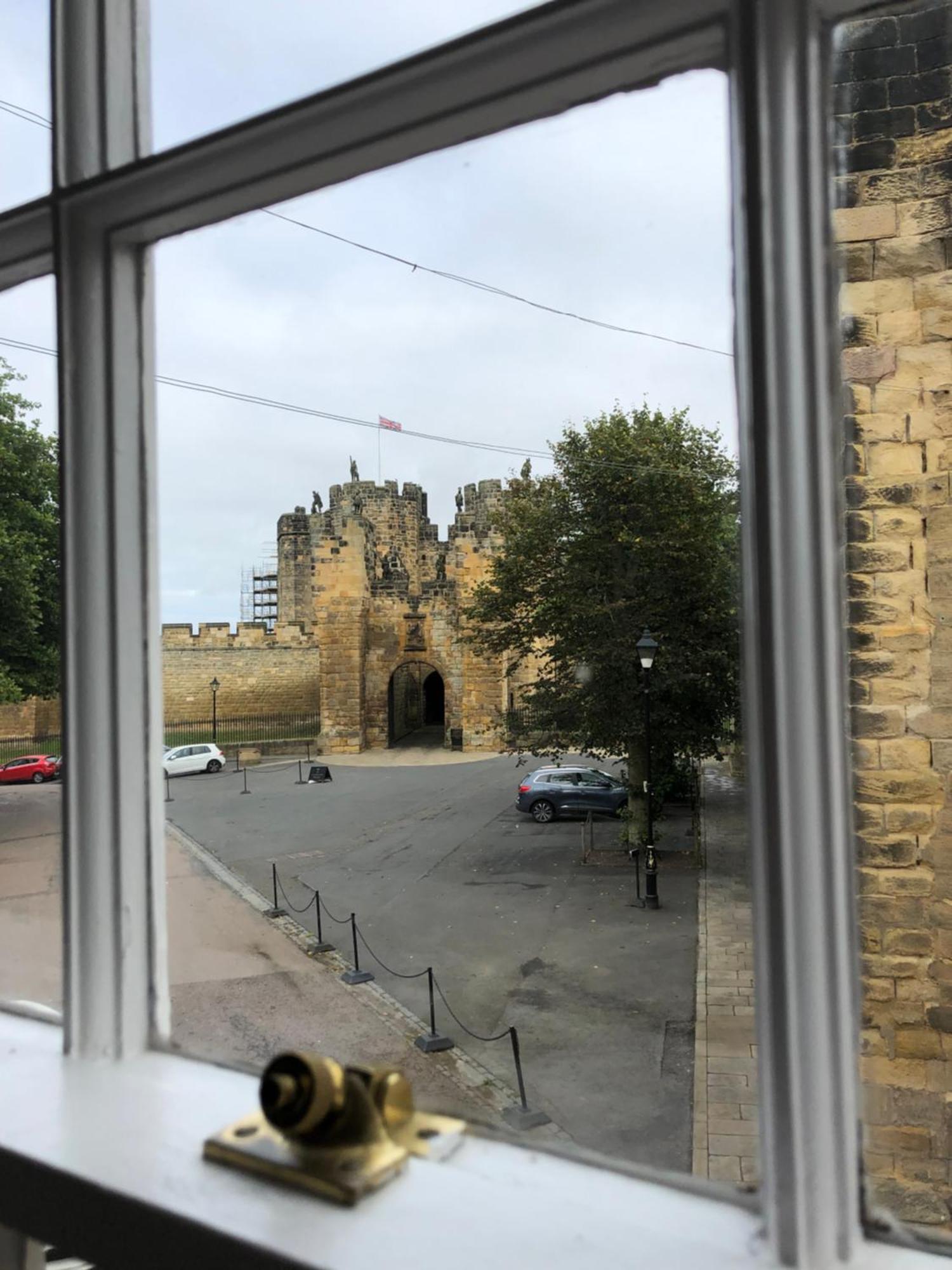 Lionsgate View - Luxury Apartment Opposite Alnwick Castle מראה חיצוני תמונה
